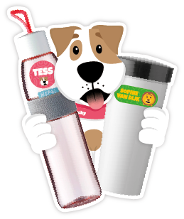 Lucky met naamsticker op drinkfles en drinkbeker